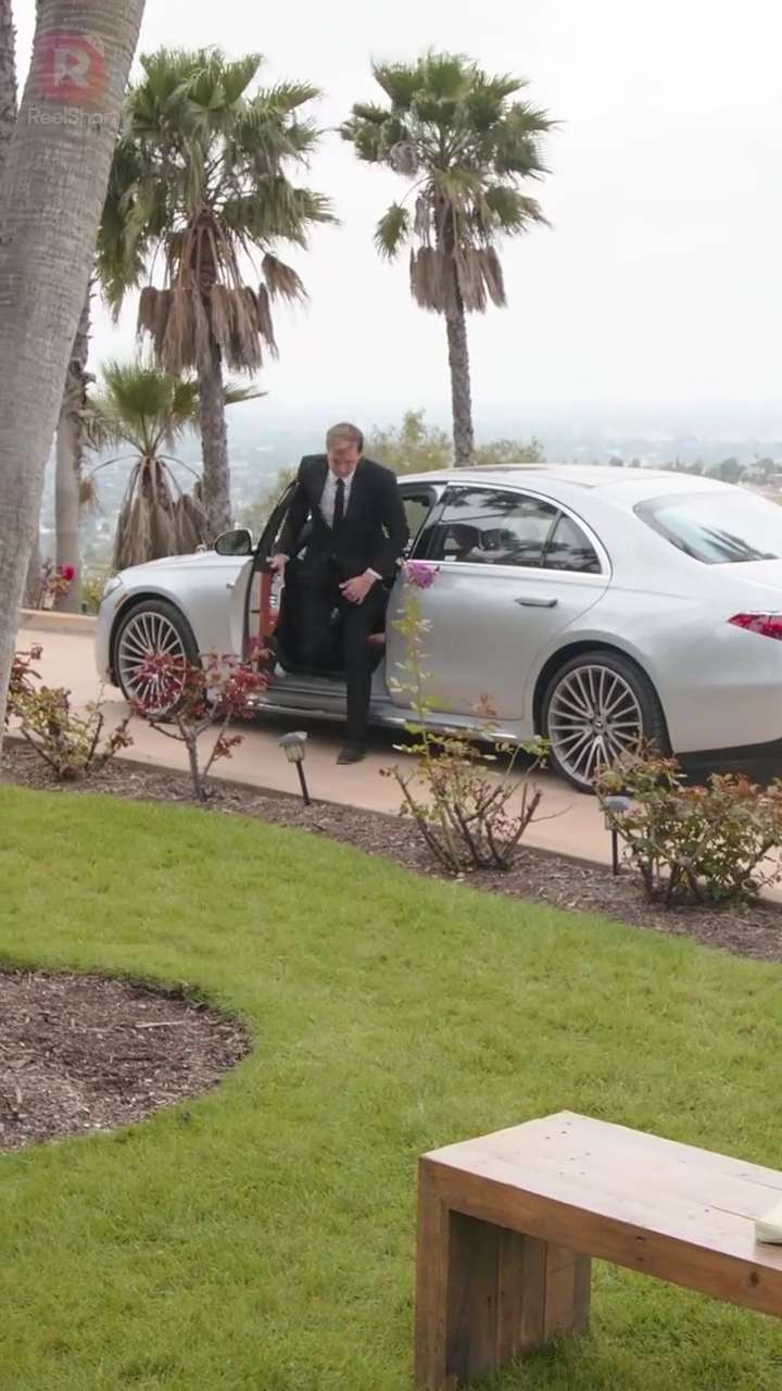 注意！可愛い赤ちゃんが来た！写真