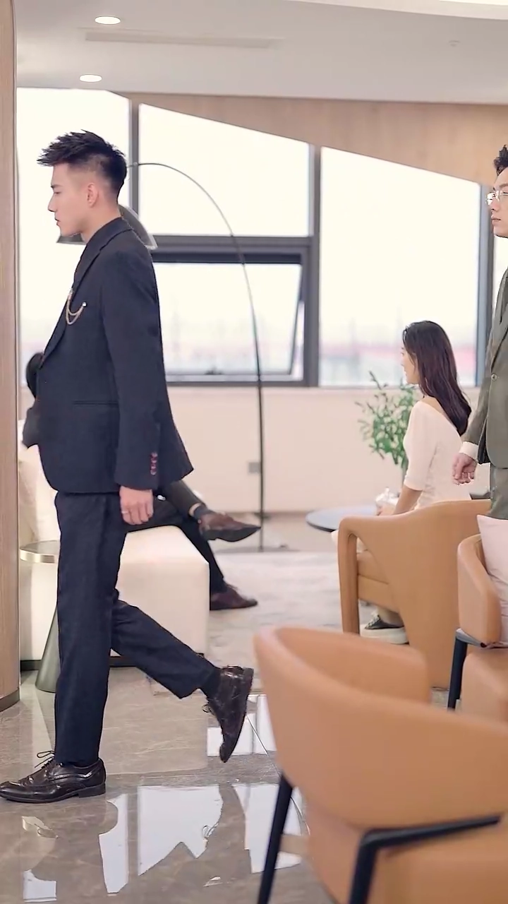 同級生は億万長者写真