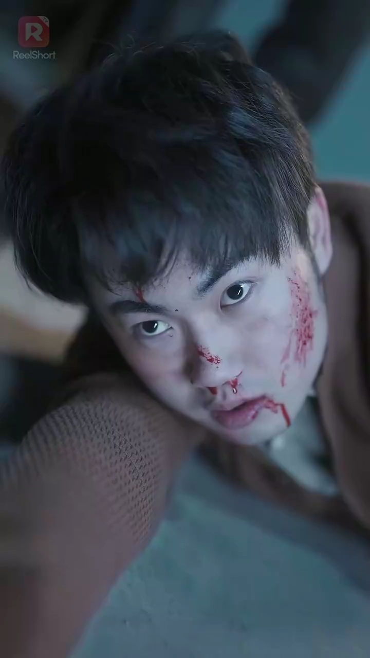 富豪パパの帰還、逆転する令嬢写真