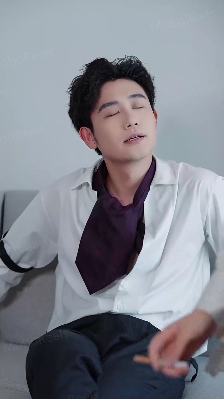 Le patron montre son amour ouvertementPhoto