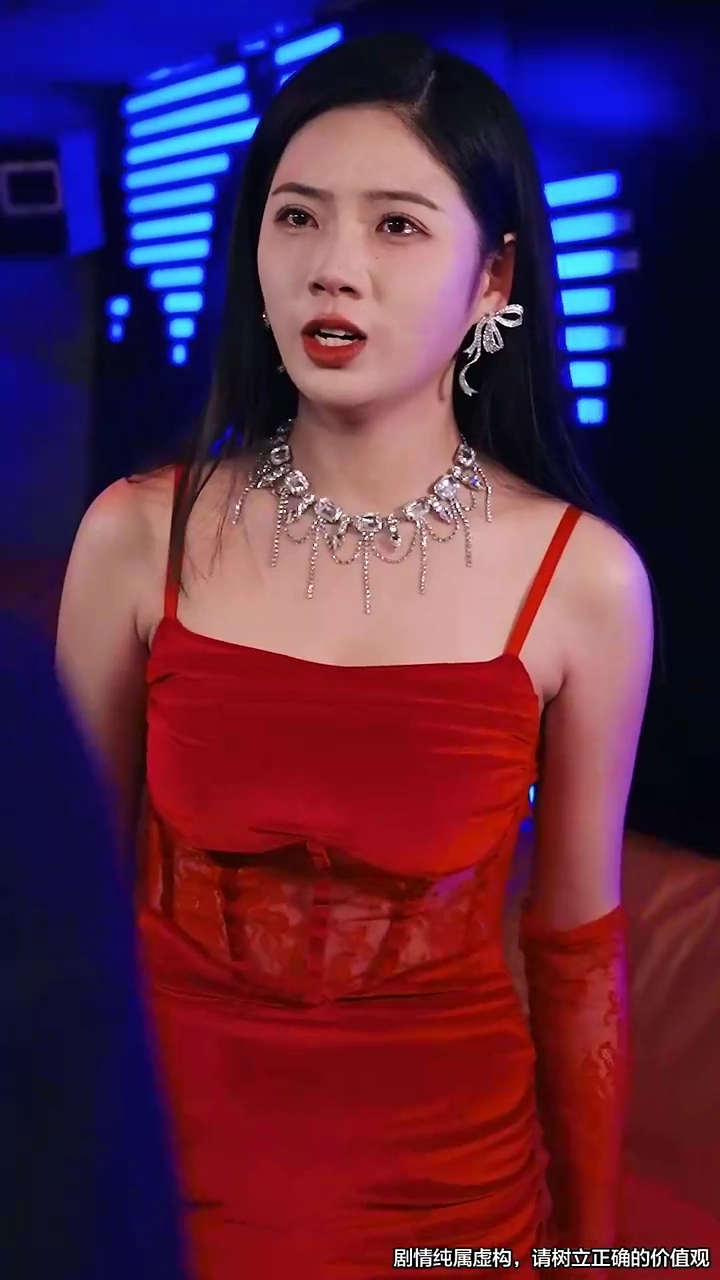 [Versão Dublada] Renascimento: Lutando Contra Meu Pai EscrotoFoto