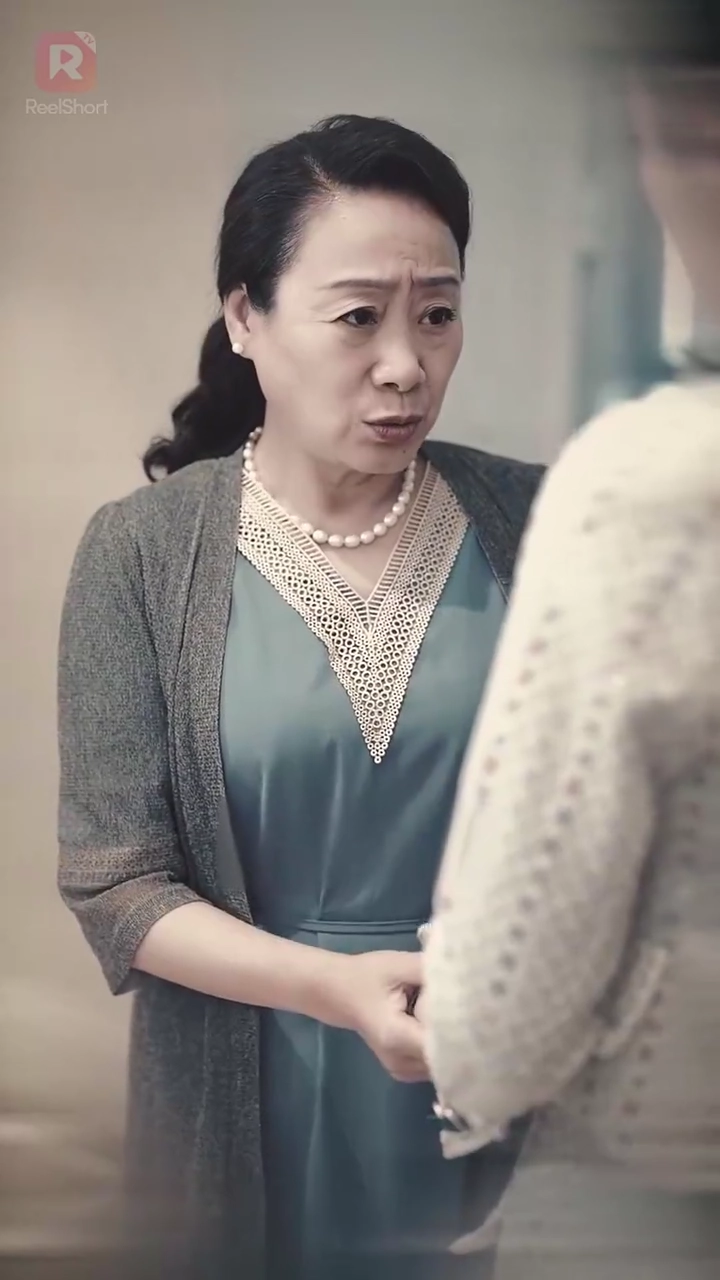 Contrato de amor com o tio cadeirante do meu noivoFoto