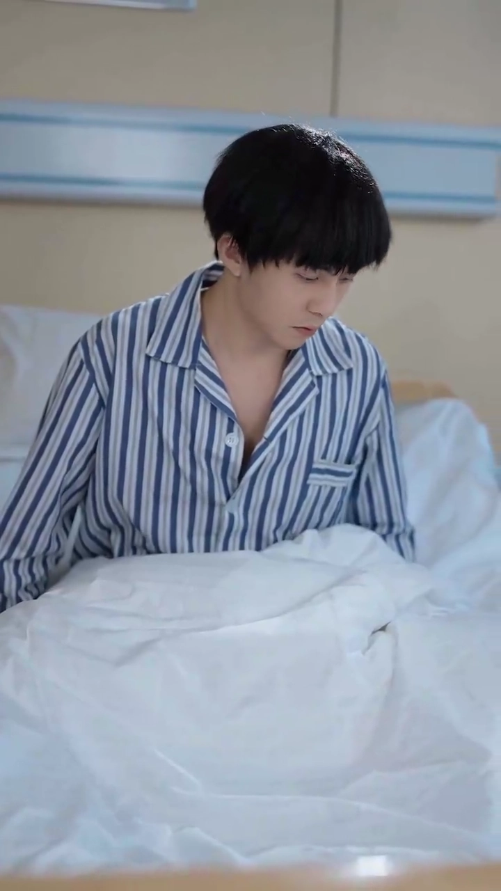 [Versão Dublada] Renascido: O Chefe VoltaFoto