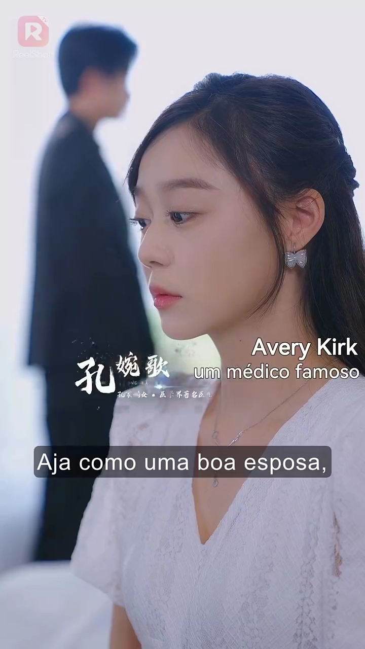 Fingindo a Morte, Criando um TrioFoto