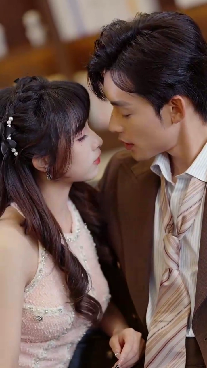 [Versão Dublada] A Tristeza do Diamante AzulFoto