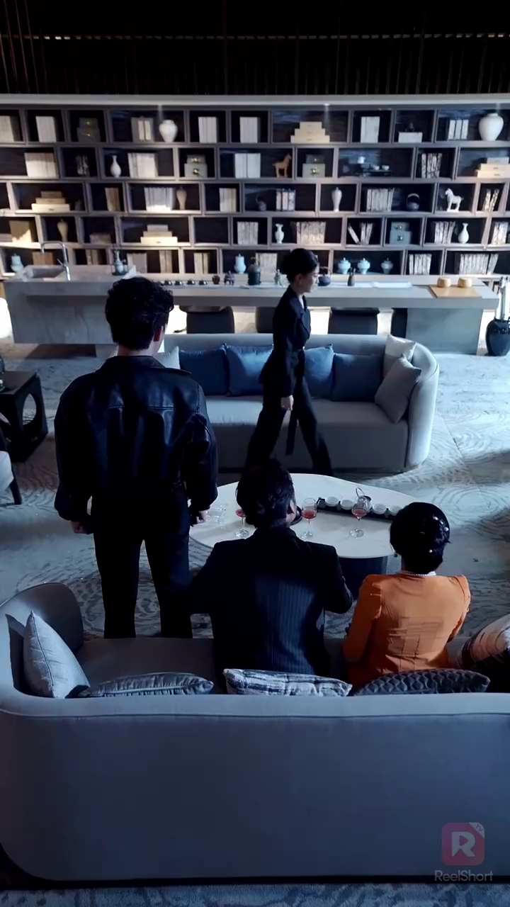 [dublado] Memória Perdida: A Vingança da CEOFoto