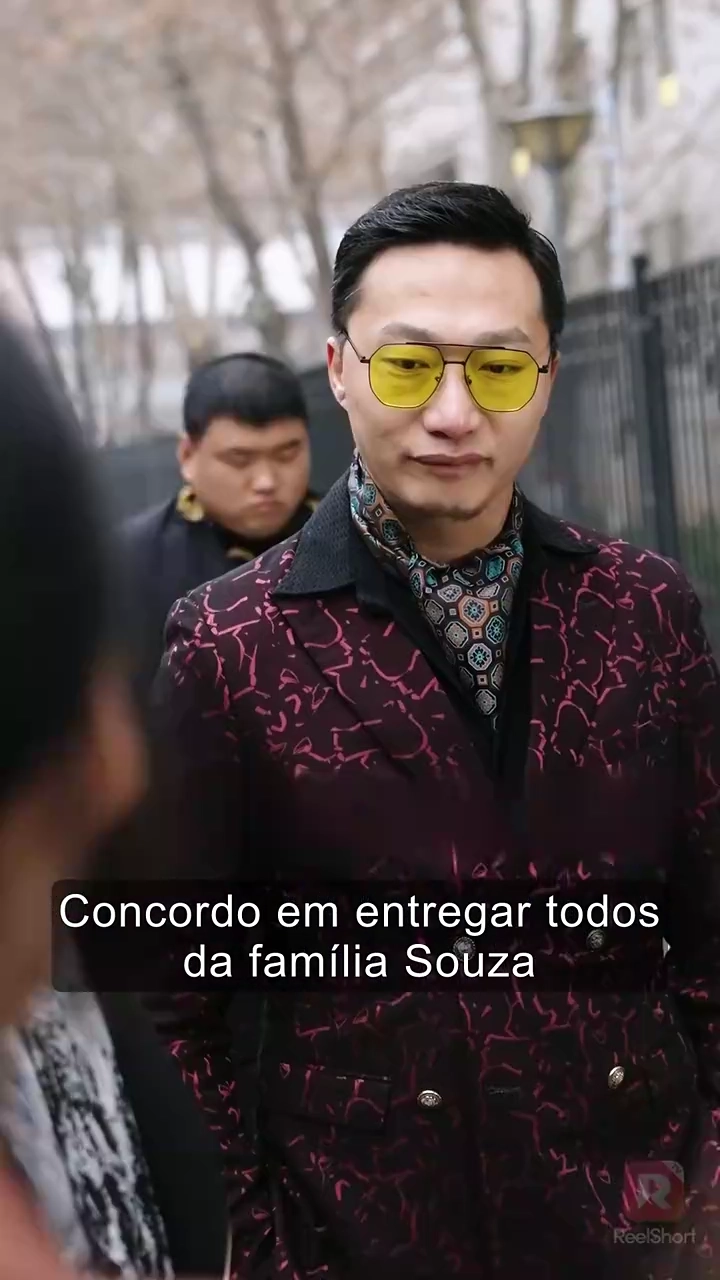 Prisioneiro de um Big Shot se levantaFoto