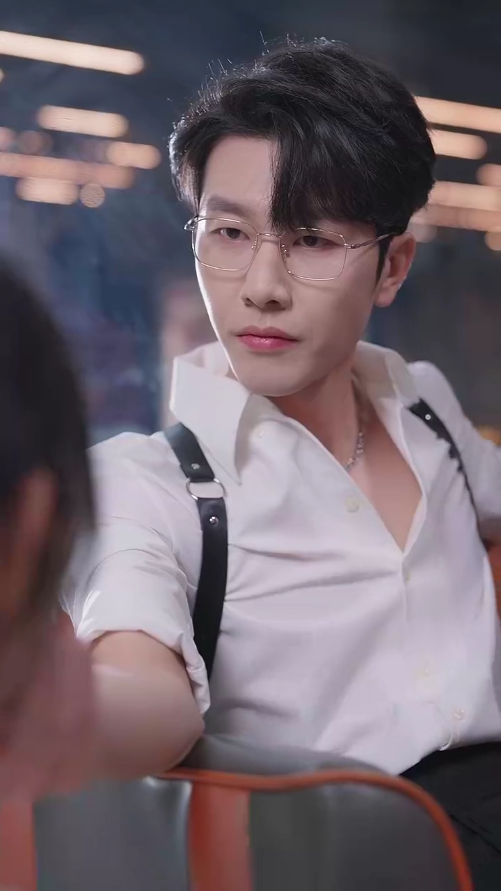 闇の中の真実写真