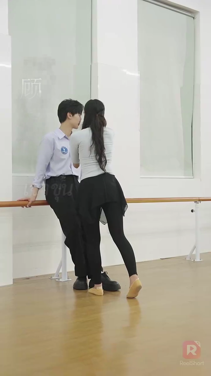 (พากย์) วิมานไม้เลื้อยรูปภาพ