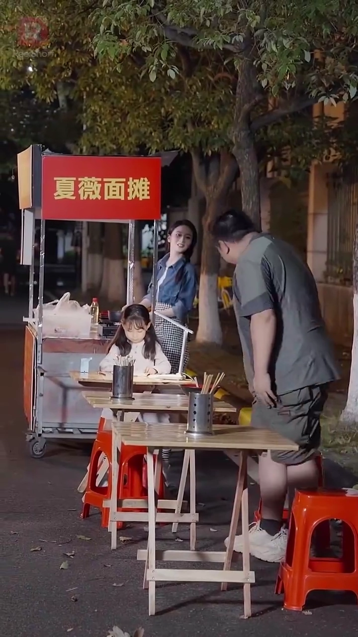 (พากย์) แต่งงานกับมหาเศรษฐีพร้อมกับลูกรูปภาพ