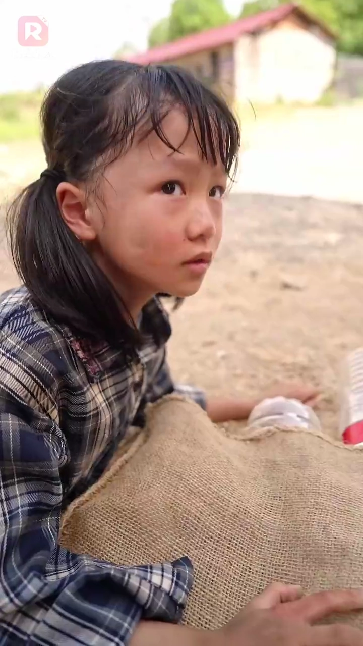 รักในห้วงลึกรูปภาพ