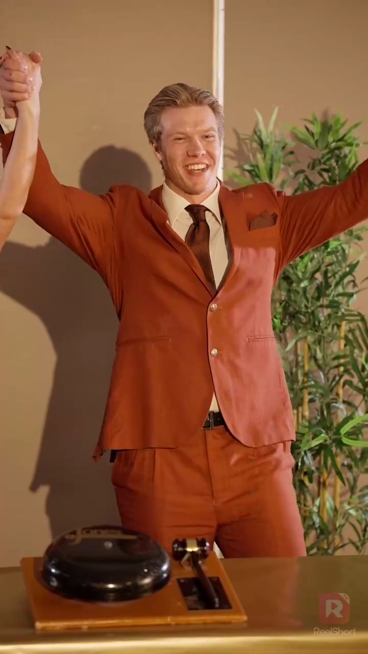 ทศวรรษอันขื่นขมรูปภาพ