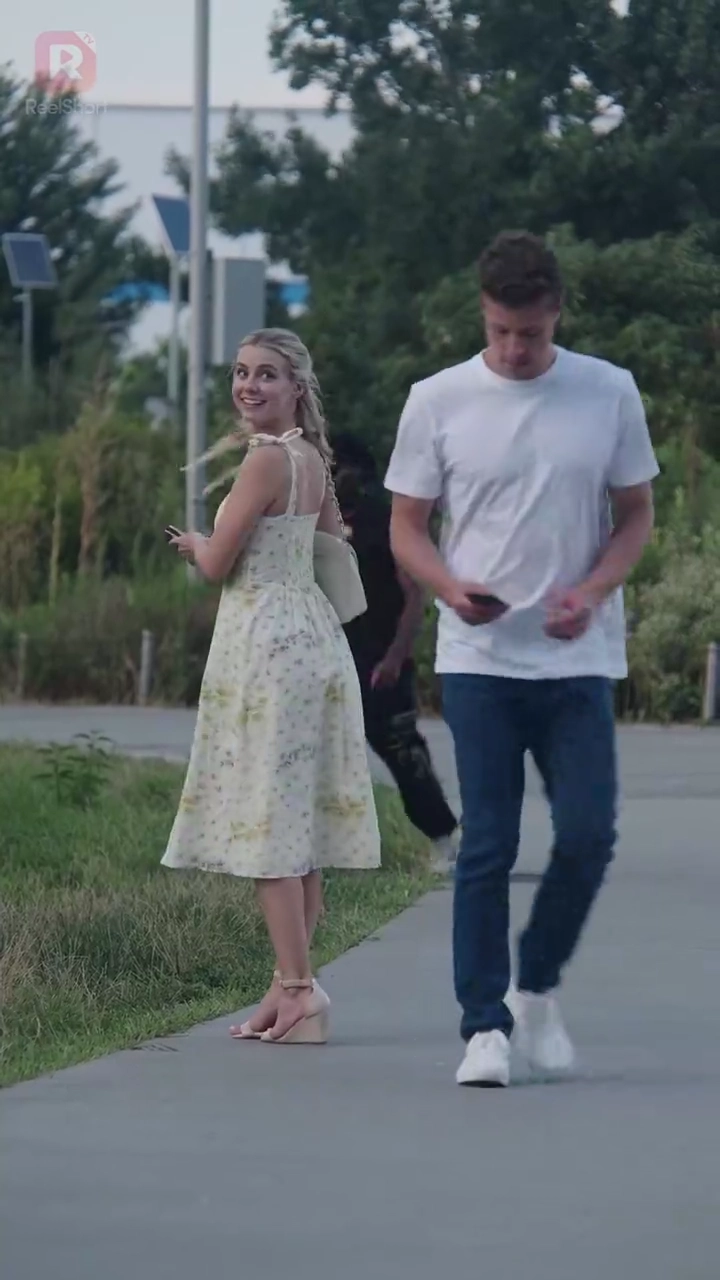 การกลับมาของสามีมาเฟียของฉันรูปภาพ