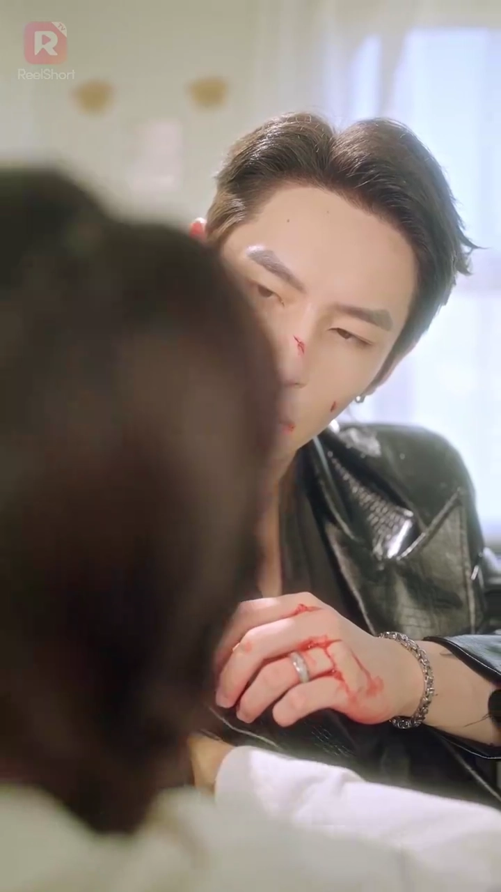 รักร้อนแรงของเจ้าพ่อเถื่อนรูปภาพ