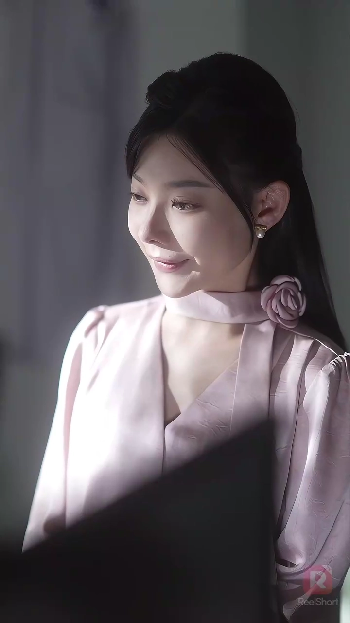 แสงสว่างที่ไม่มีเธอรูปภาพ