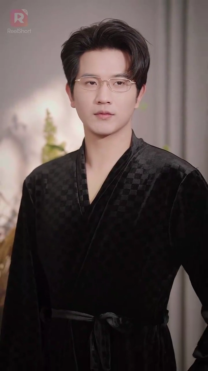 รักหลอกลวงรูปภาพ