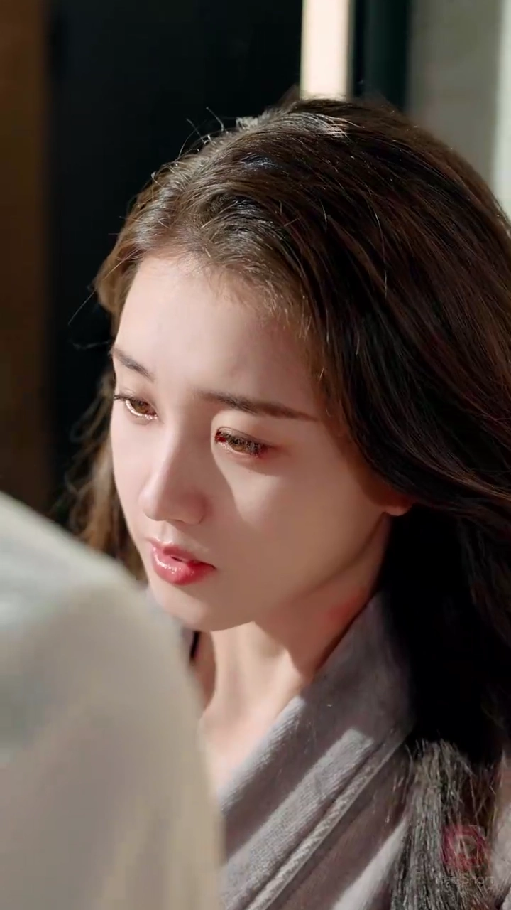 彼女の甘えは、罪写真