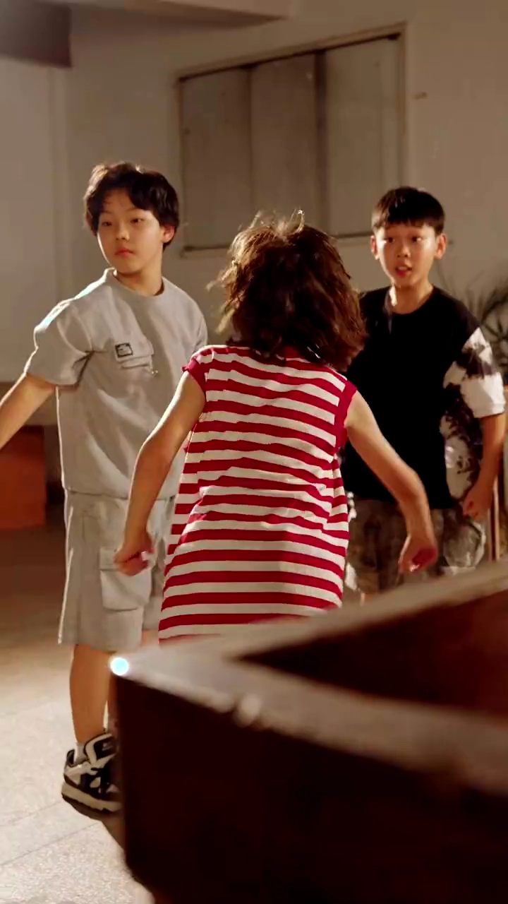 偽りの再会、真実の愛写真