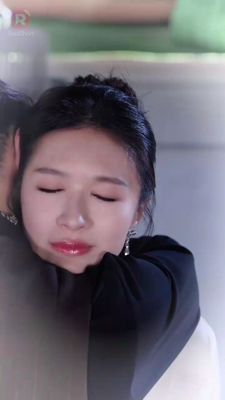 夫の裏切りから始まる、 頂点への逆襲"写真