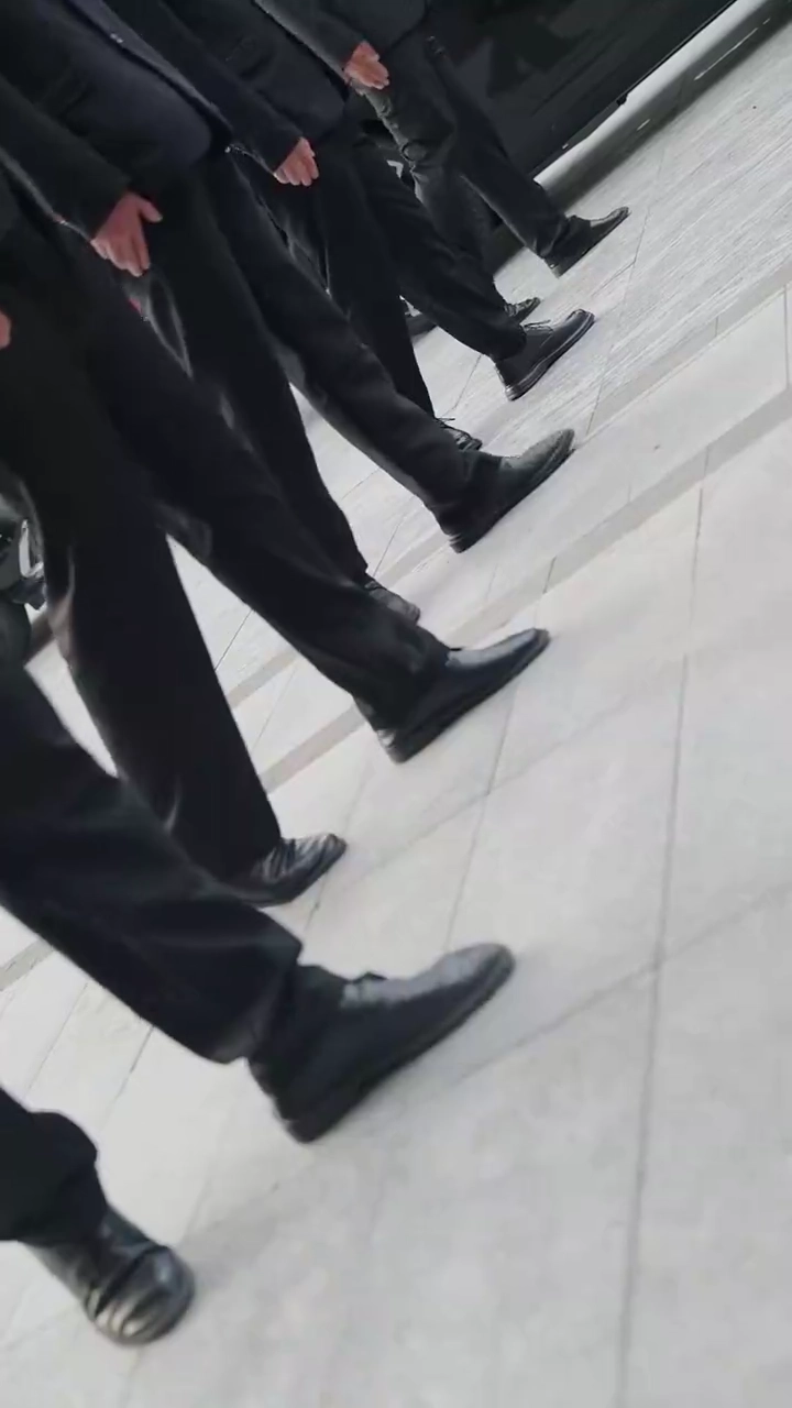 オイルショップと秘密の支援写真