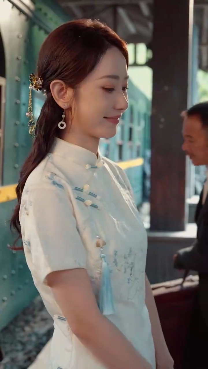 再婚拒否！彼が跪く督軍夫人写真