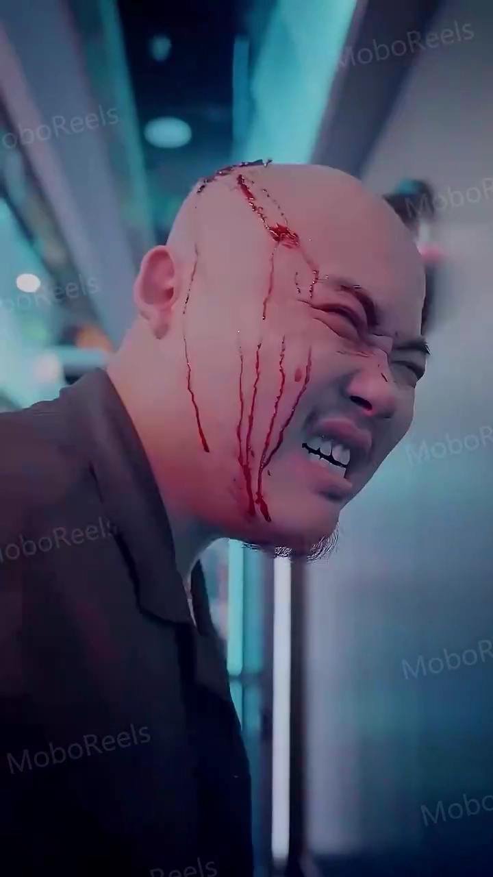 Gêmeas fofas e seu papai CEOFoto