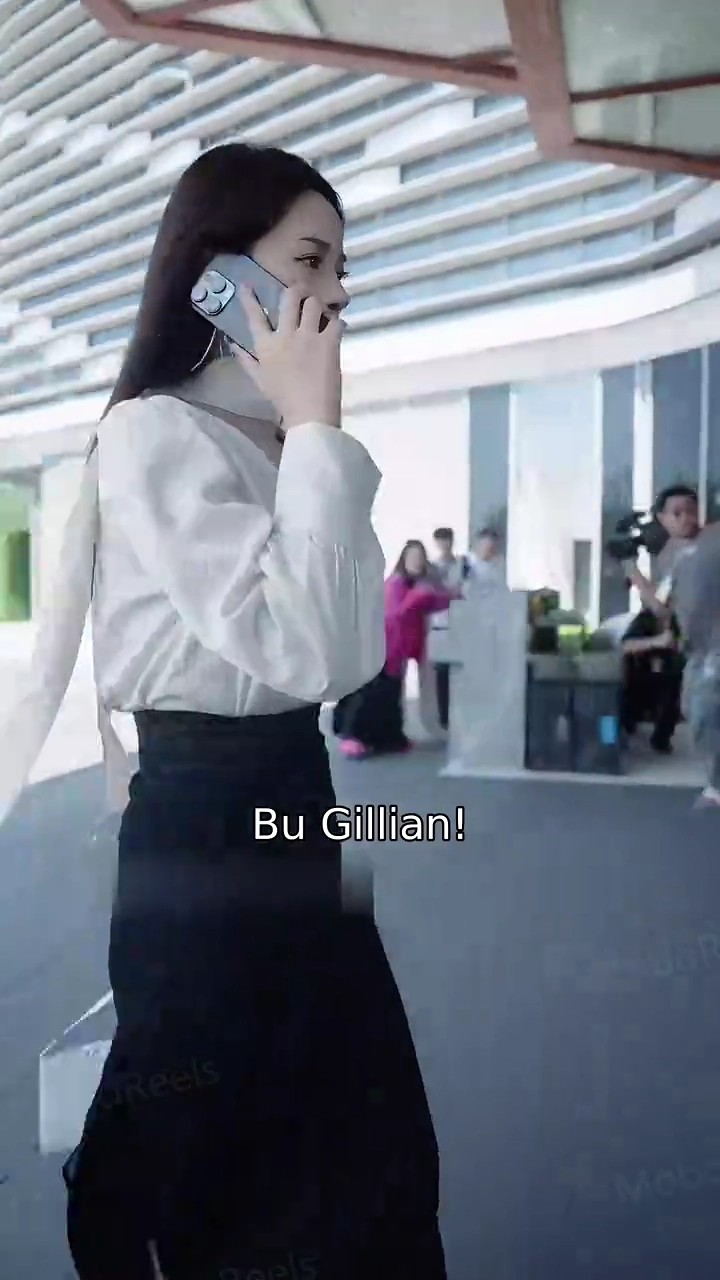 Memamerkan Cintanya yang Manisfoto