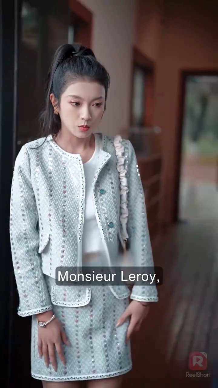 L'amour contractuel avec l'oncle en fauteuil roulant de mon fiancéPhoto