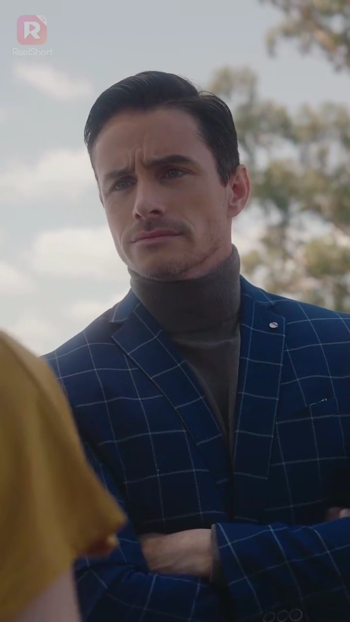 Наследница: муж в черном спискефото