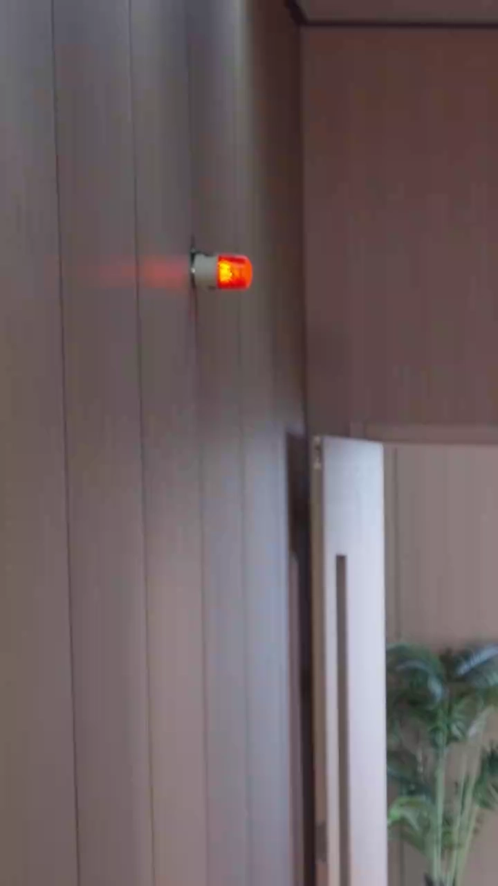 目覚め!世界を変える男写真