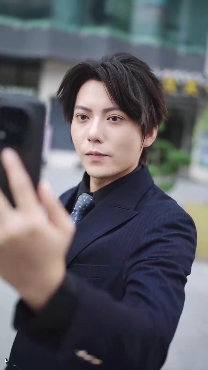 テック天才～金店破壊と刑務所要求写真