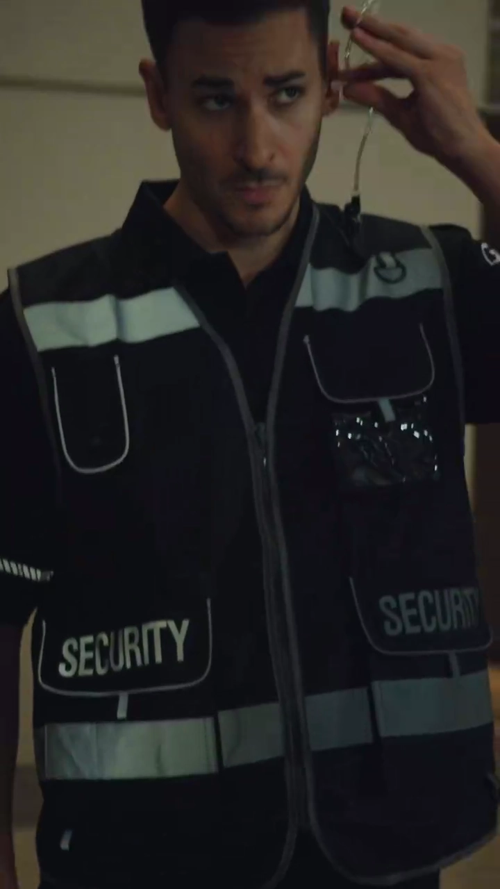 家出した億万長者が私の新郎に写真