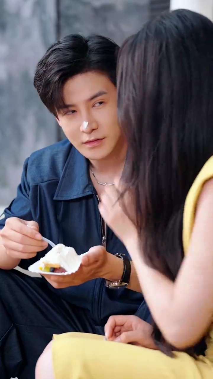 七年の愛、ゴミにされて写真