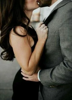 Portada de la novela  ¿Me recuerdas?: Un amor posesivo y brecha de edad