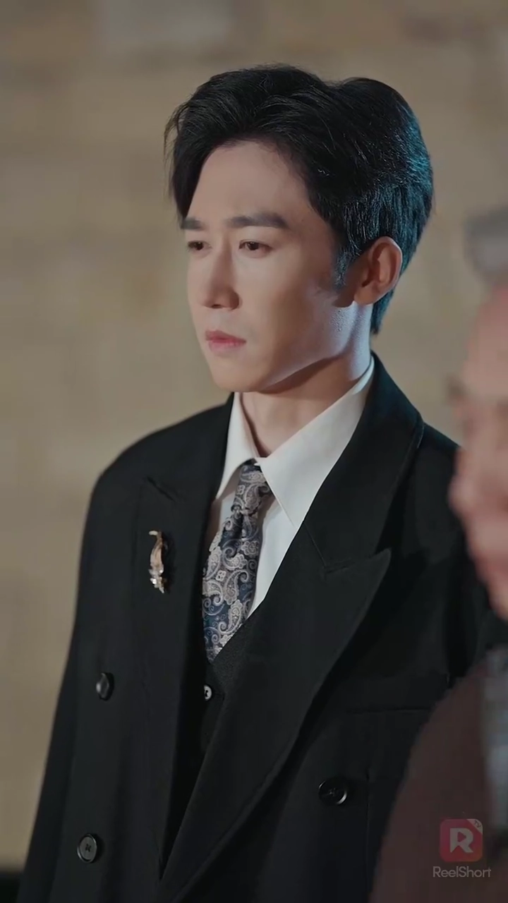 婚約破棄！ 金と男を失う美女写真