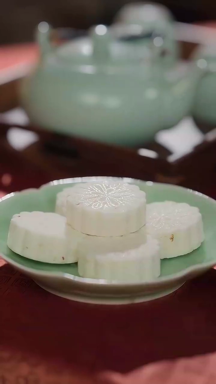 Seeing But Not KnowingPhoto