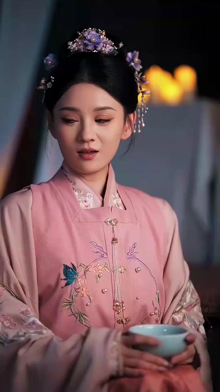 Vingança e Lealdade: Confio de Olhos FechadosFoto