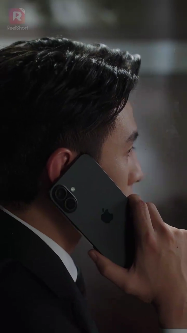 ベンデラの咲く夏〜逃げる心と運命の恋〜写真