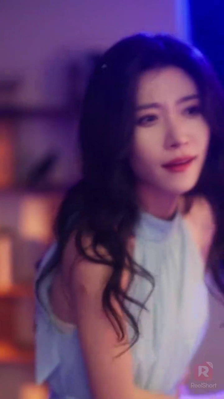 偽りの死のあと、 元恋人たちは狂った写真