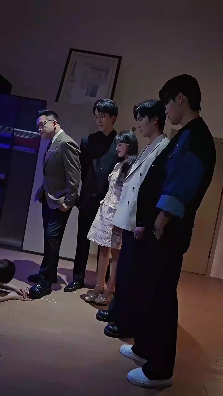 หันหลังให้รักรูปภาพ