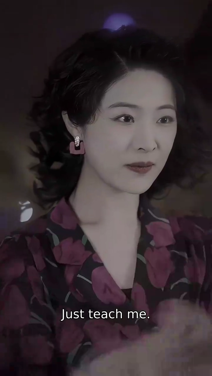 Lucky Housewife: Her Second ChancePhoto