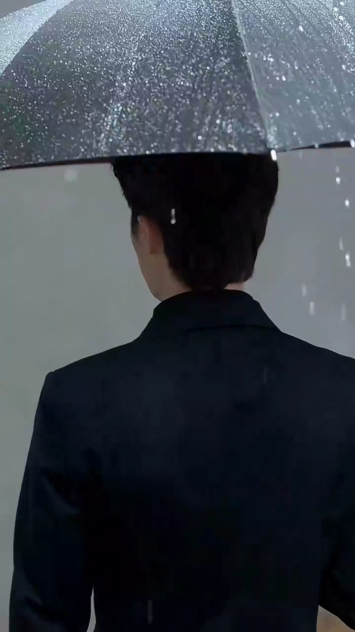 The Prisoner of a Past LovePhoto