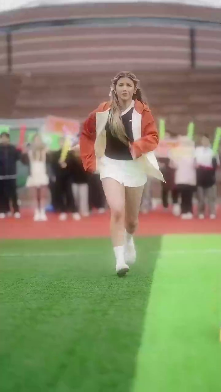 Too Late to Miss MePhoto