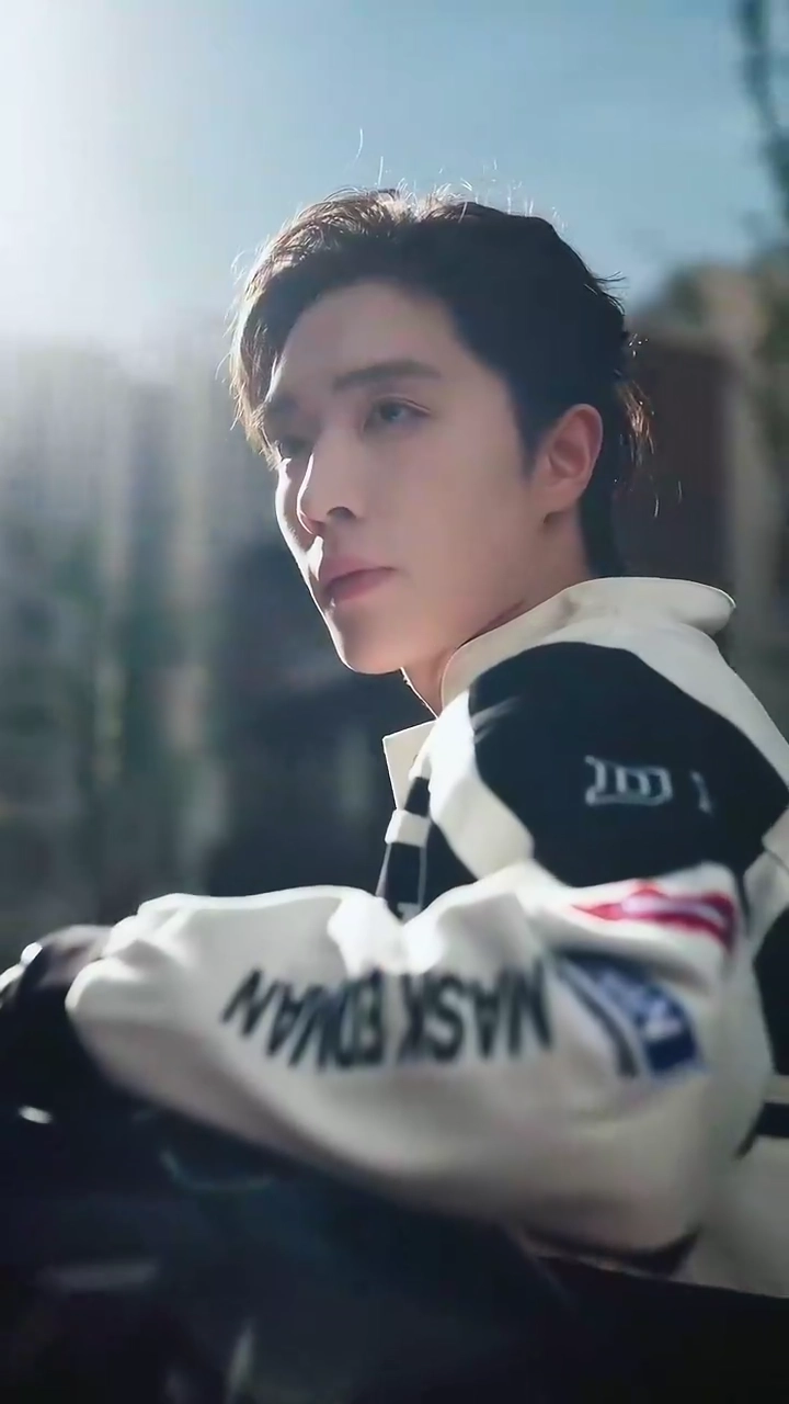 My Greatest Enemy, My Future HusbandPhoto