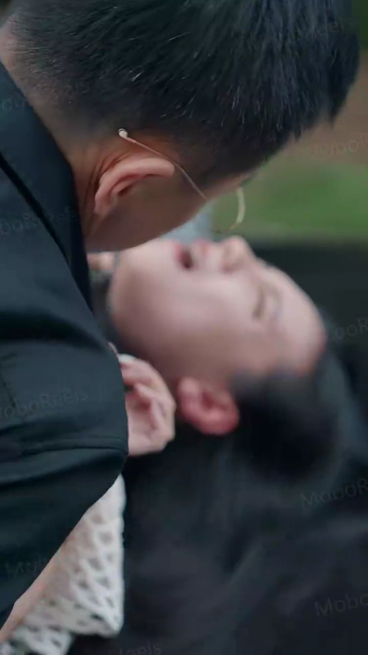 The Revenge Plan of the DisguisedPhoto