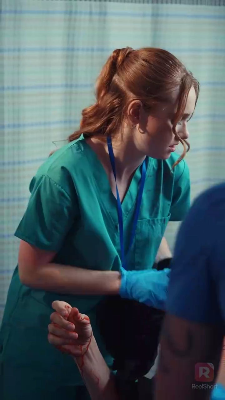 Un Contrat Délicat avec le Chef de la MafiaPhoto