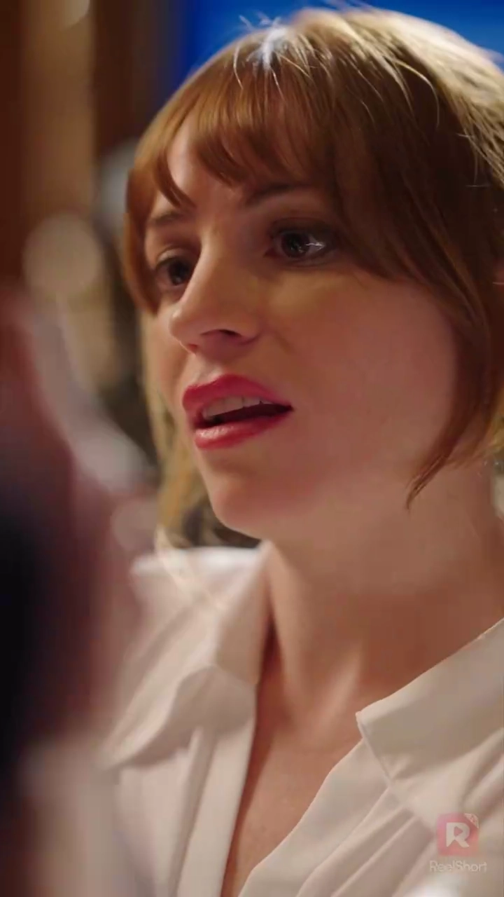 [Versi Dub] Rahasia Kelam Kakak Tirikufoto