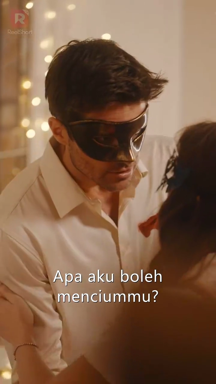 Bos Mafia Memanjaku dengan Manisfoto