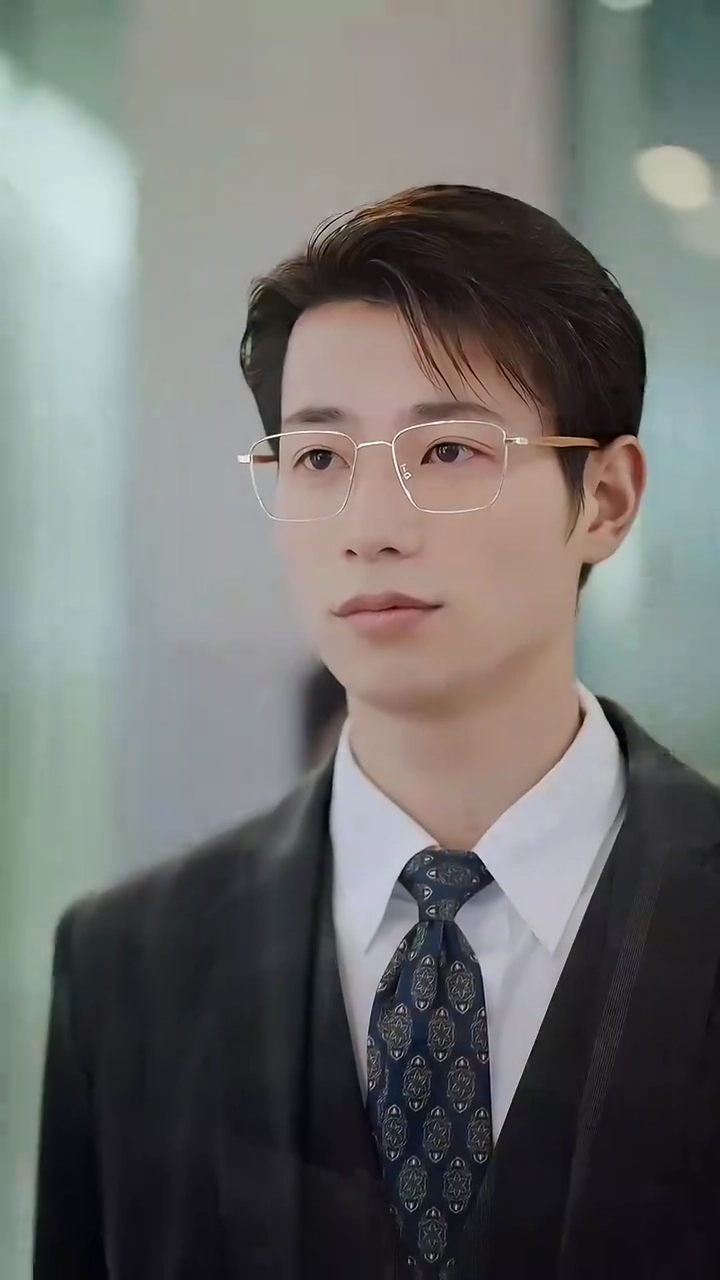 The Billionaire In DisguisePhoto