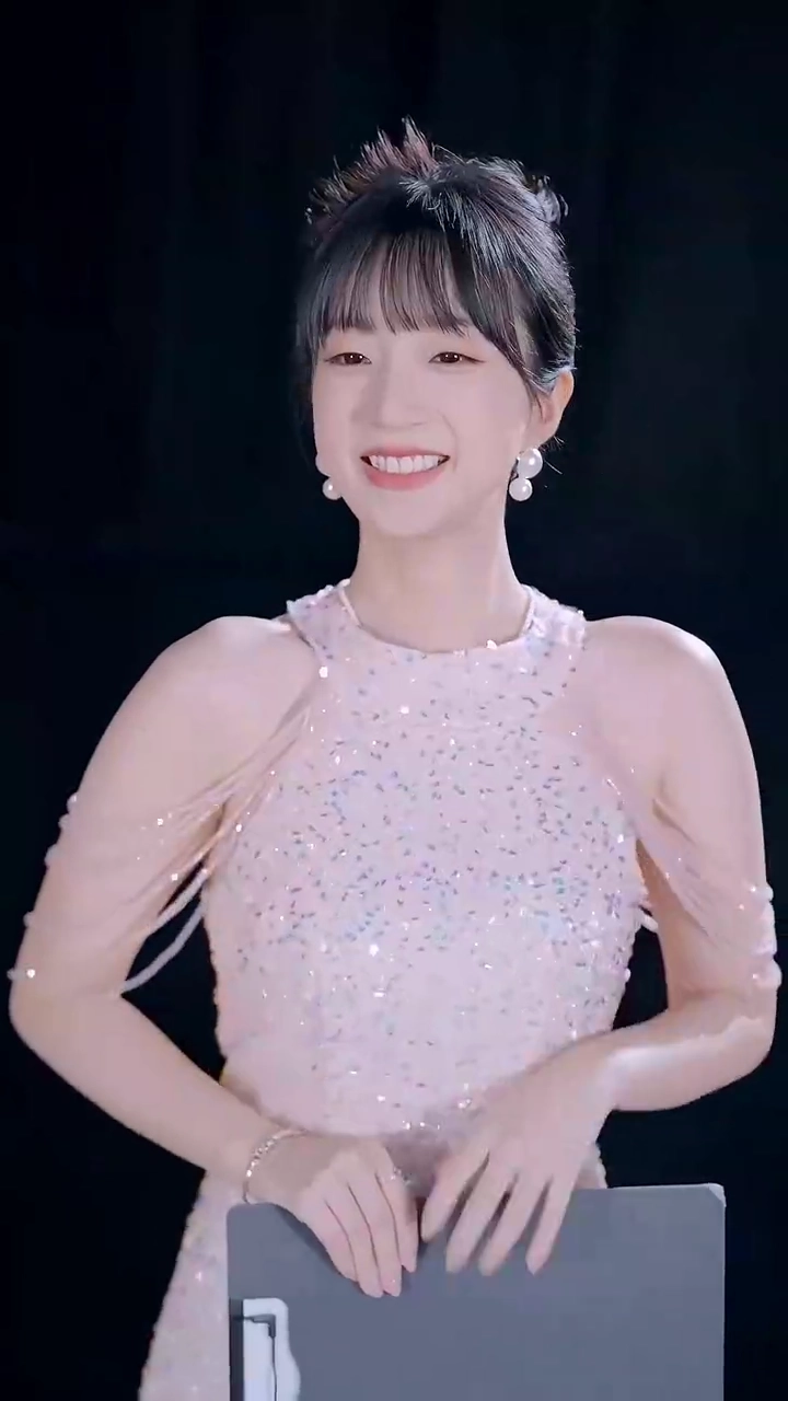 The Cursed Beauty & The Blind CEOPhoto